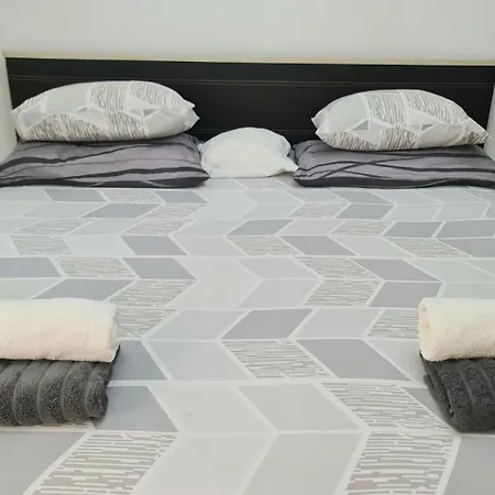 Вилла Apartman Stefan Тиват Экстерьер фото