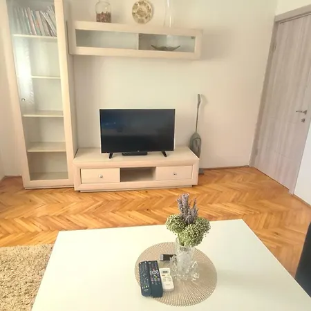 Вилла Apartman Stefan Тиват Экстерьер фото