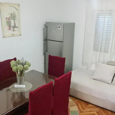 Вилла Apartman Stefan Тиват Экстерьер фото